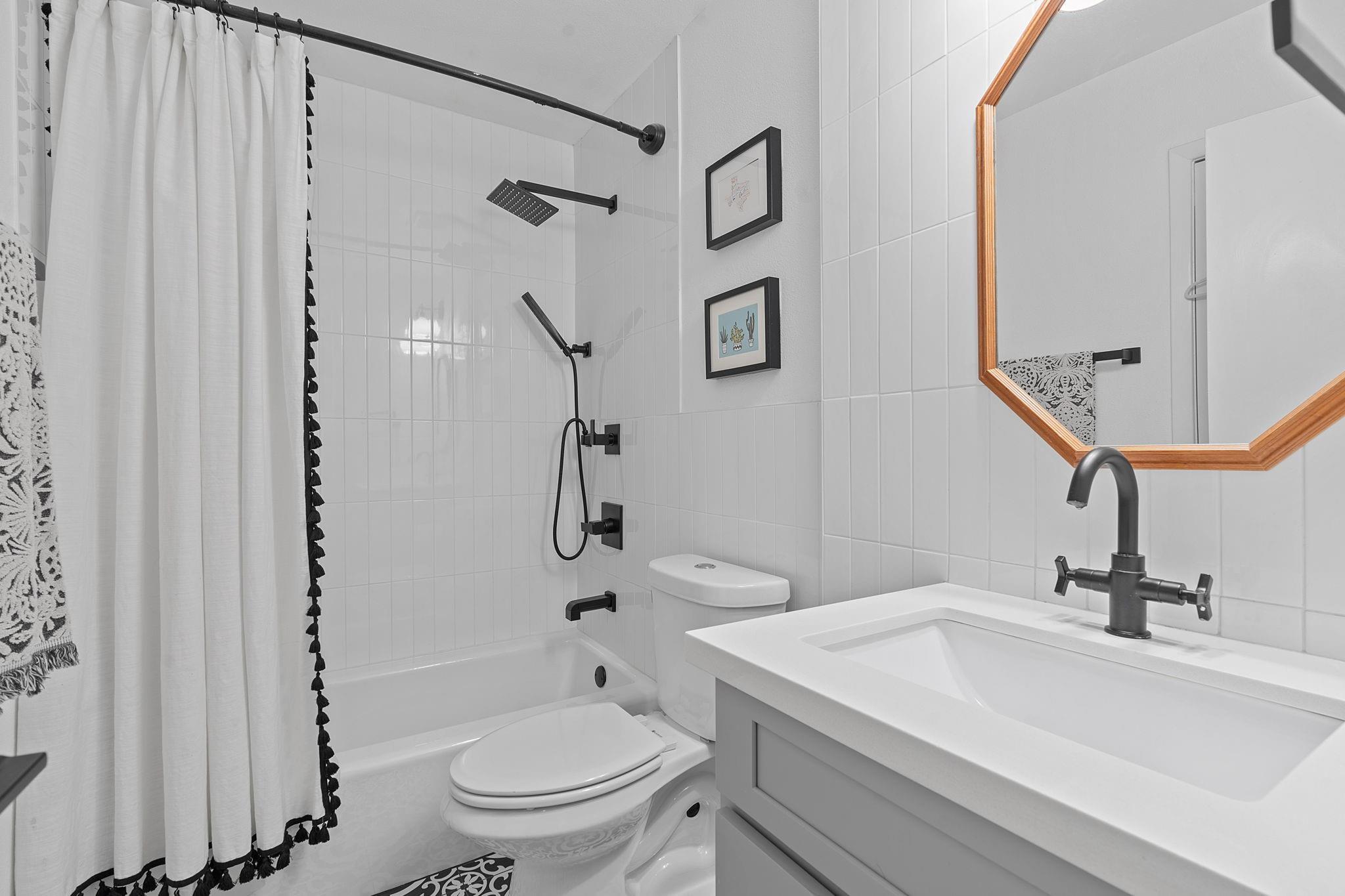 4916 Transit CIR