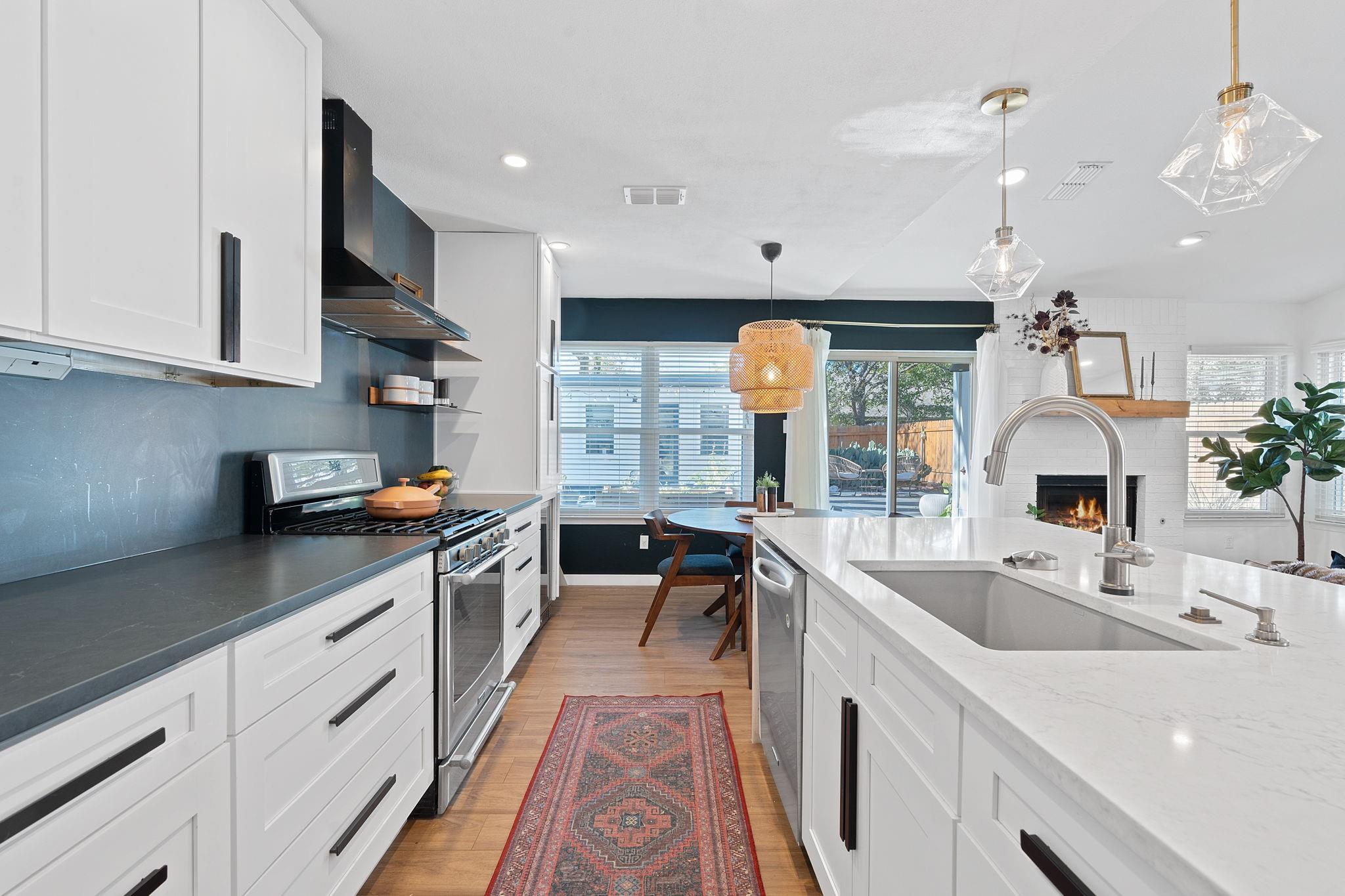4916 Transit CIR