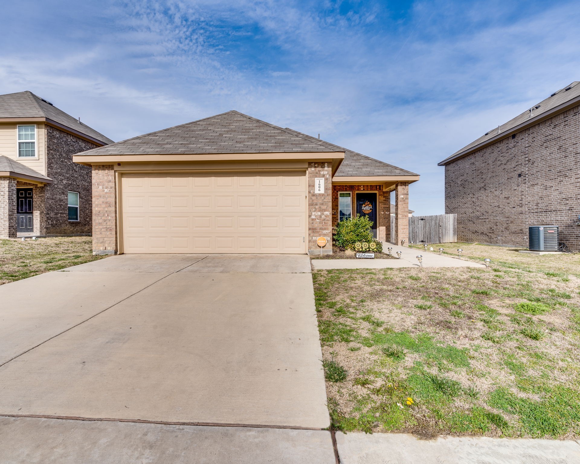 1606 Blue Jay Drive