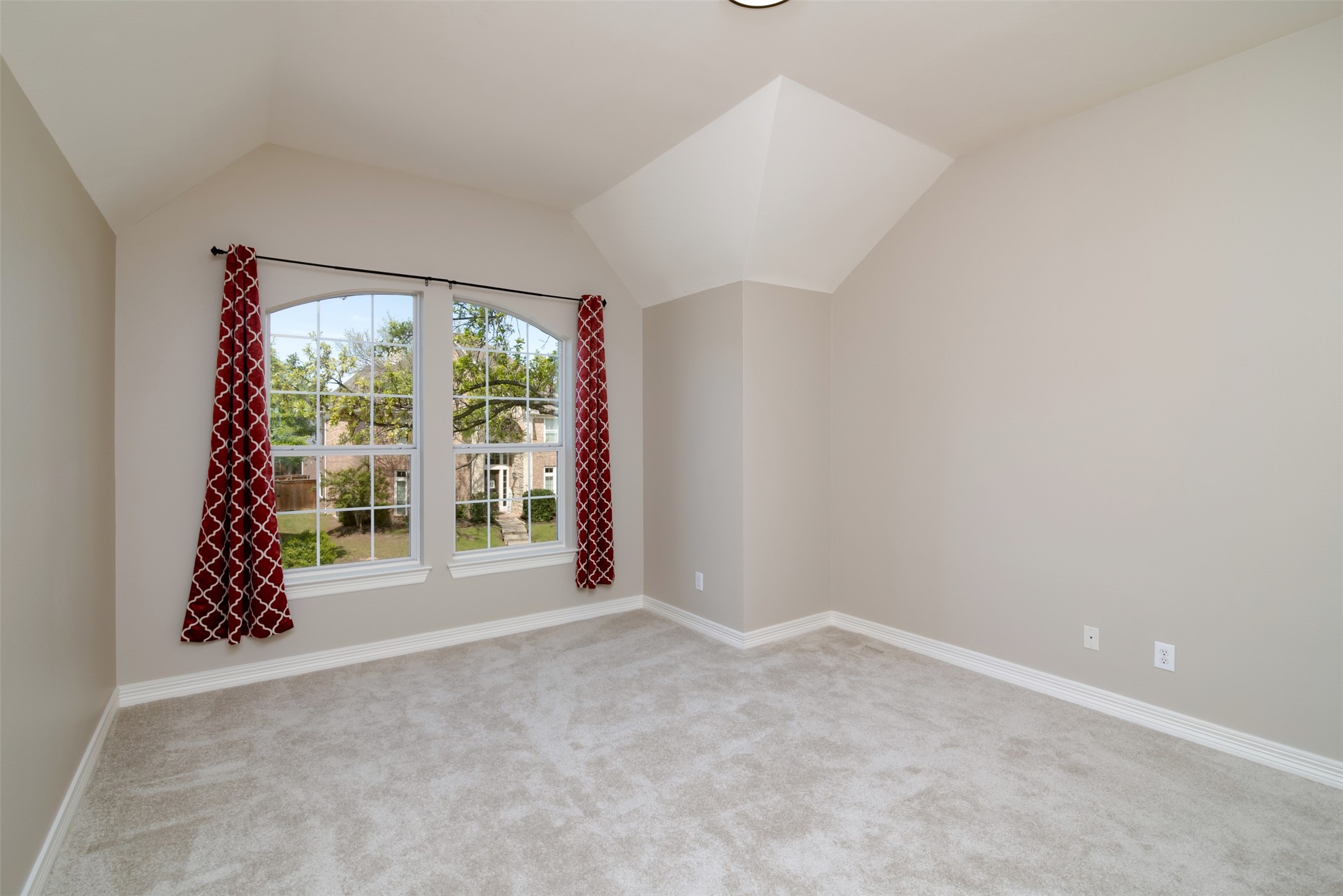 7113 Oakbury Lane