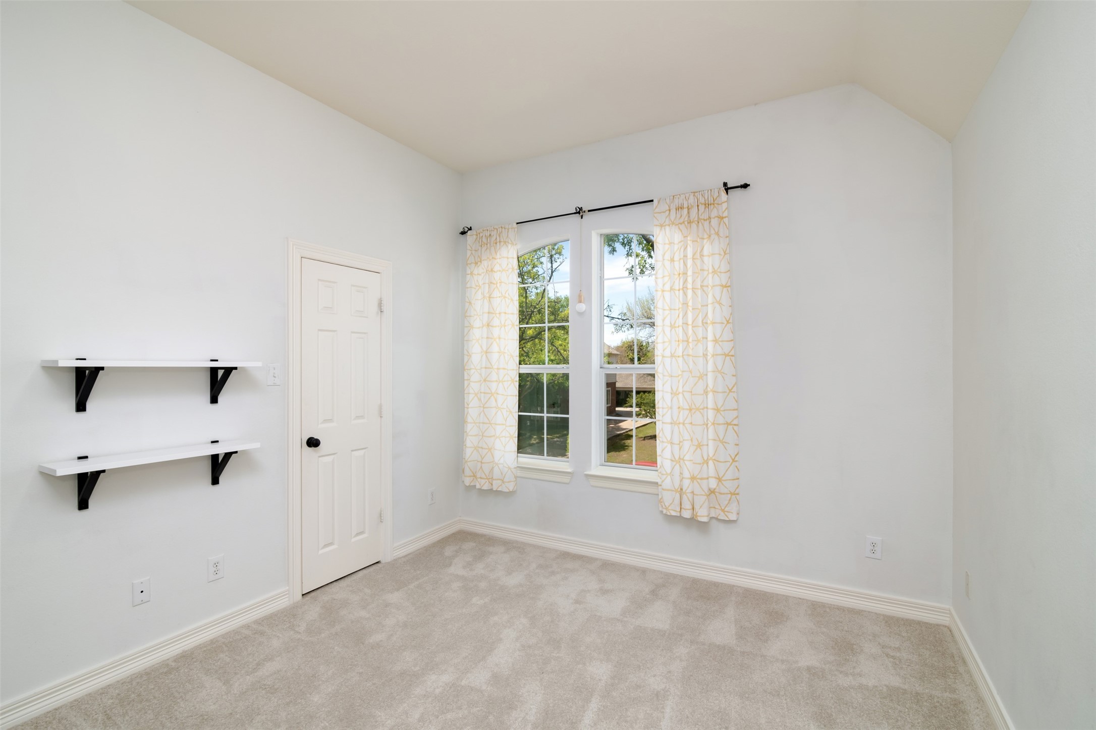 7113 Oakbury Lane