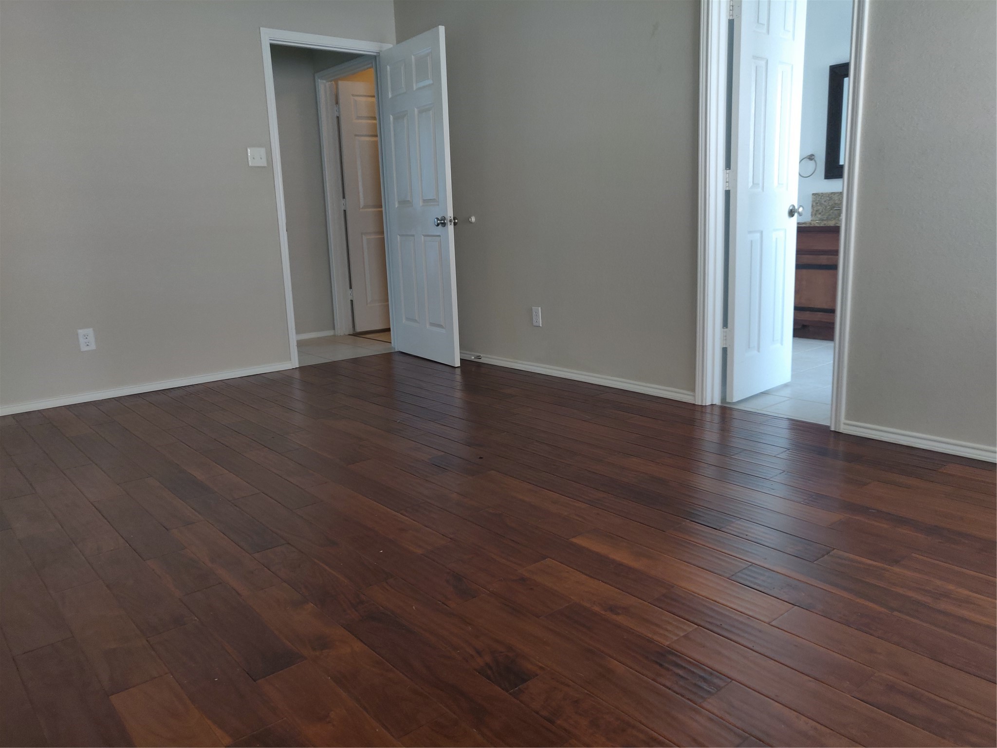 10021 Queens Road