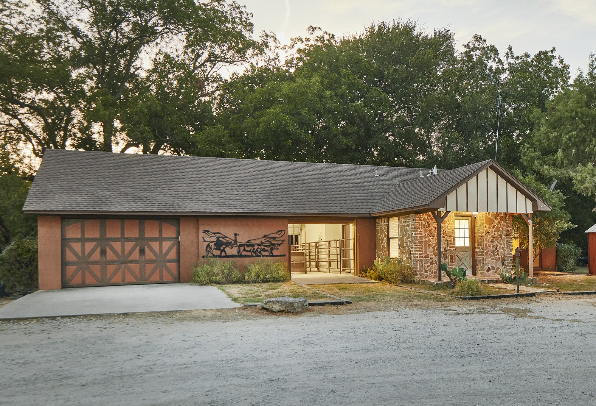 3895 Fm 2071