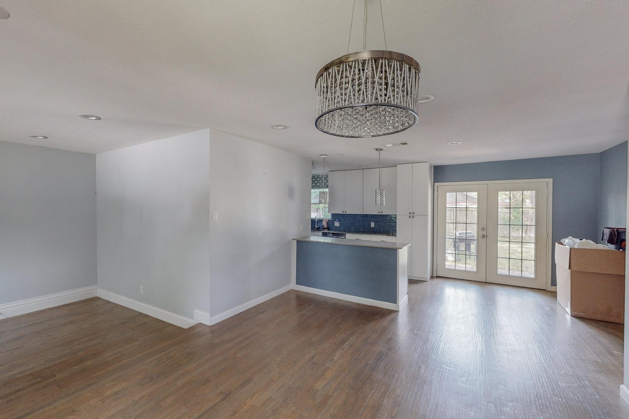 401 Moonlight Drive
