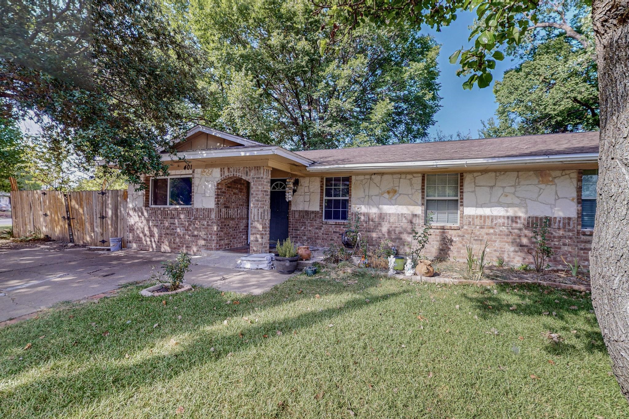 401 Moonlight Drive