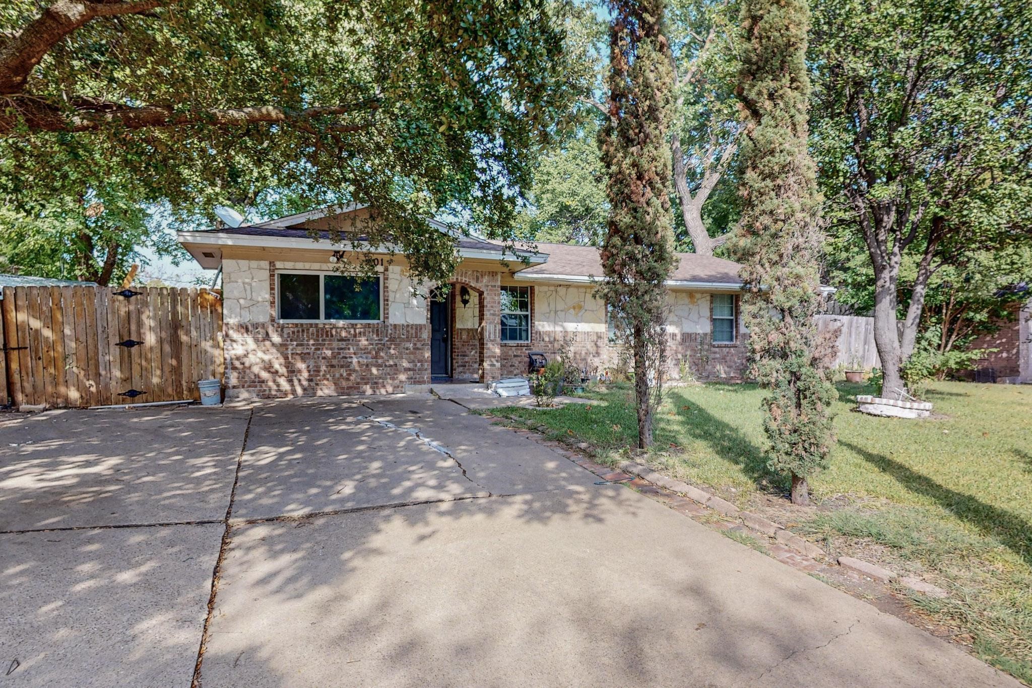 401 Moonlight Drive
