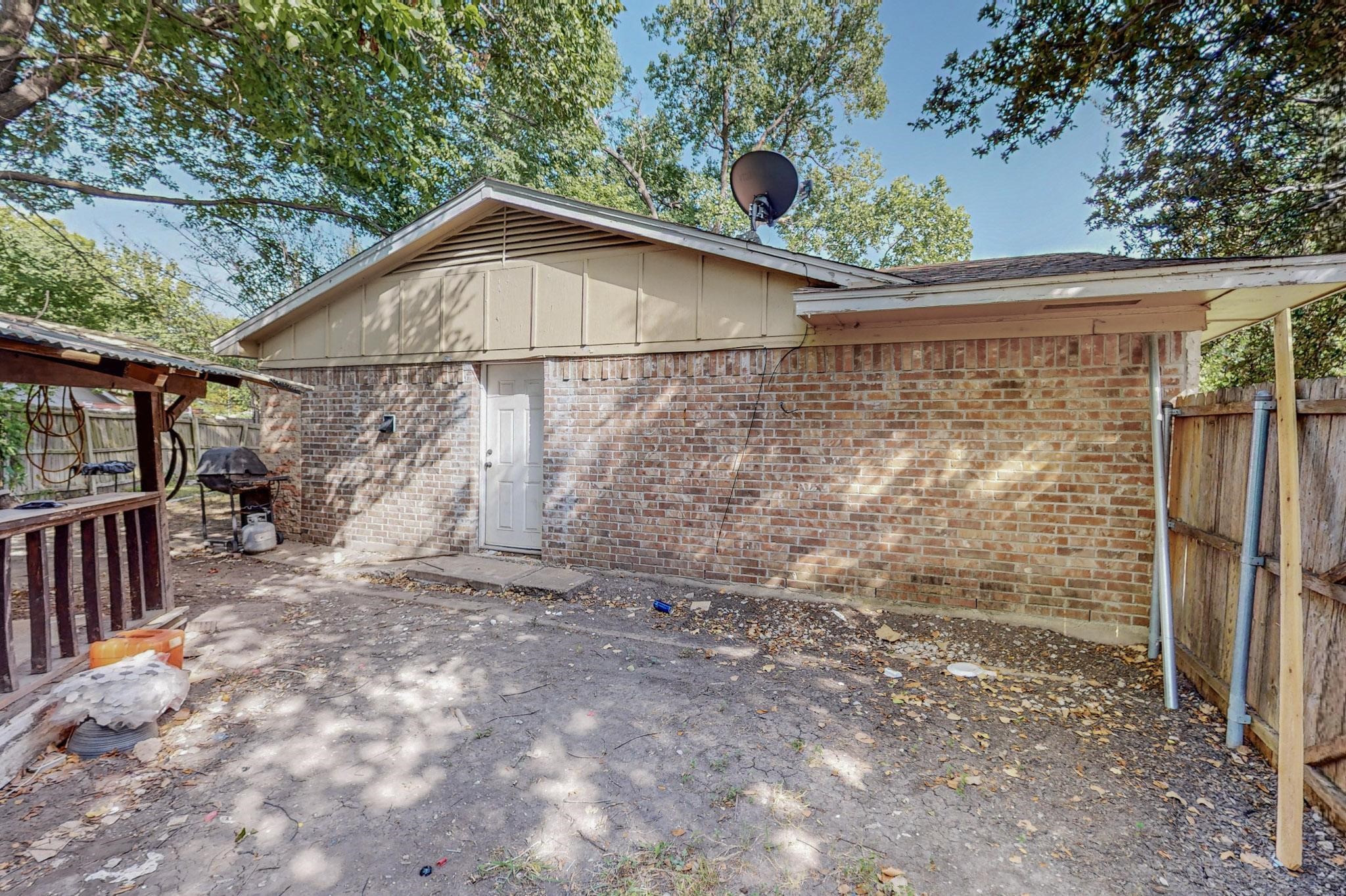 401 Moonlight Drive