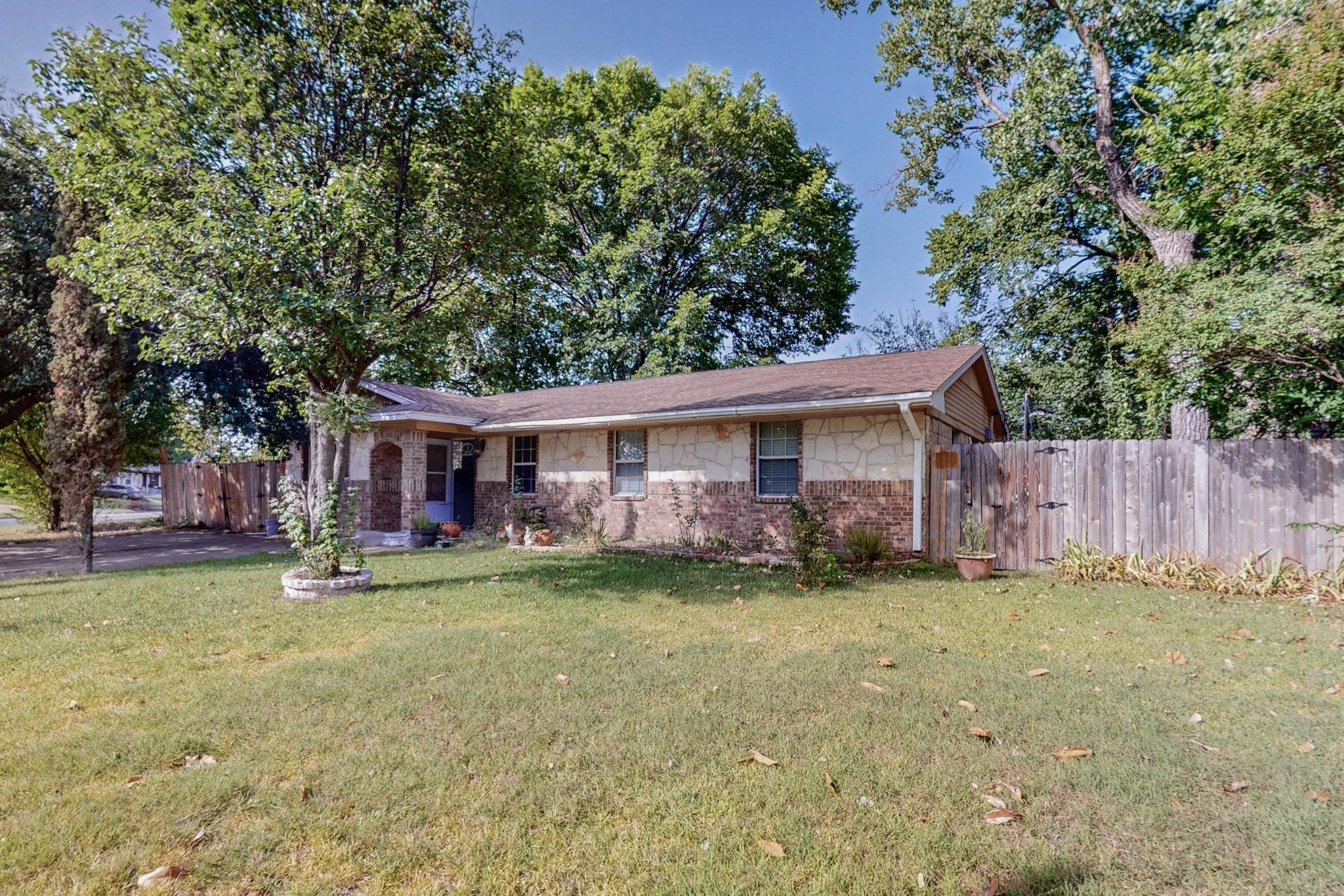 401 Moonlight Drive