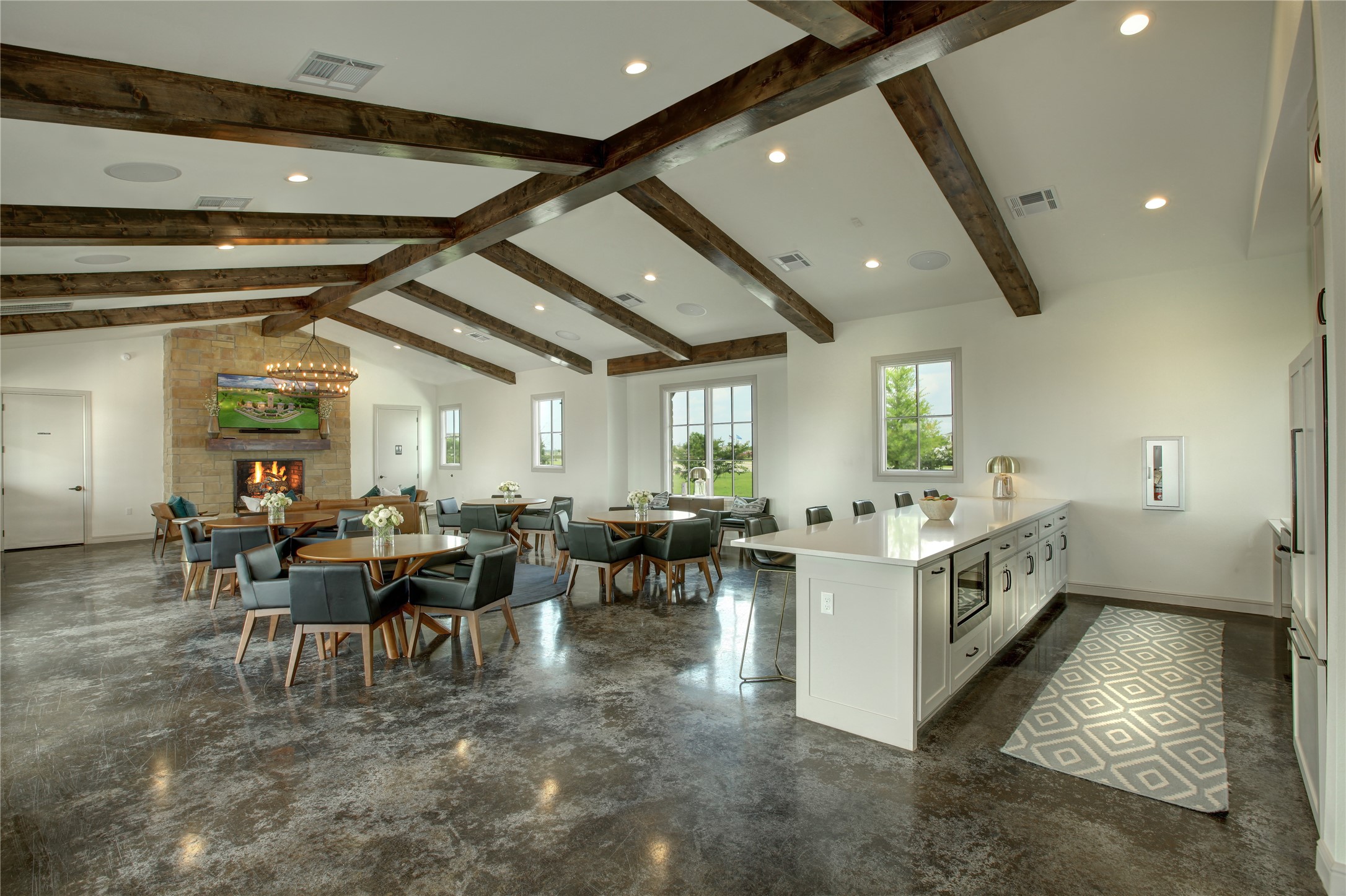 3906 Condor Drive