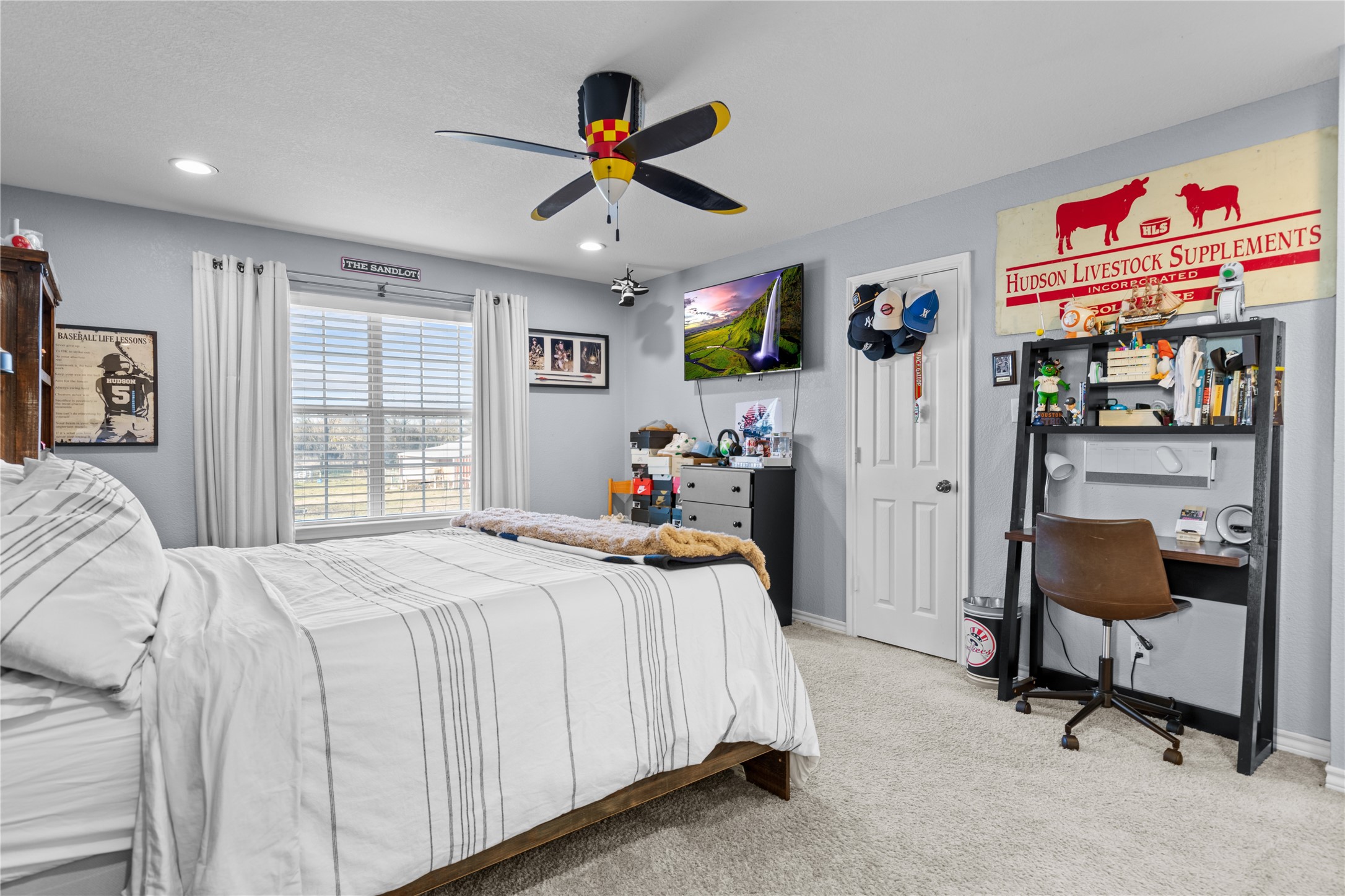 11027 Farmington Road