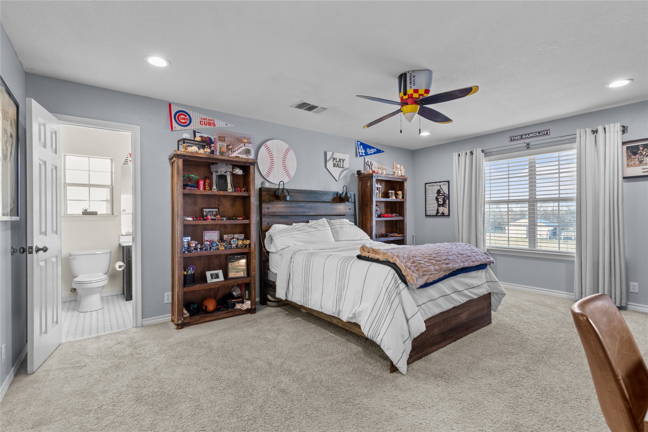 11027 Farmington Road