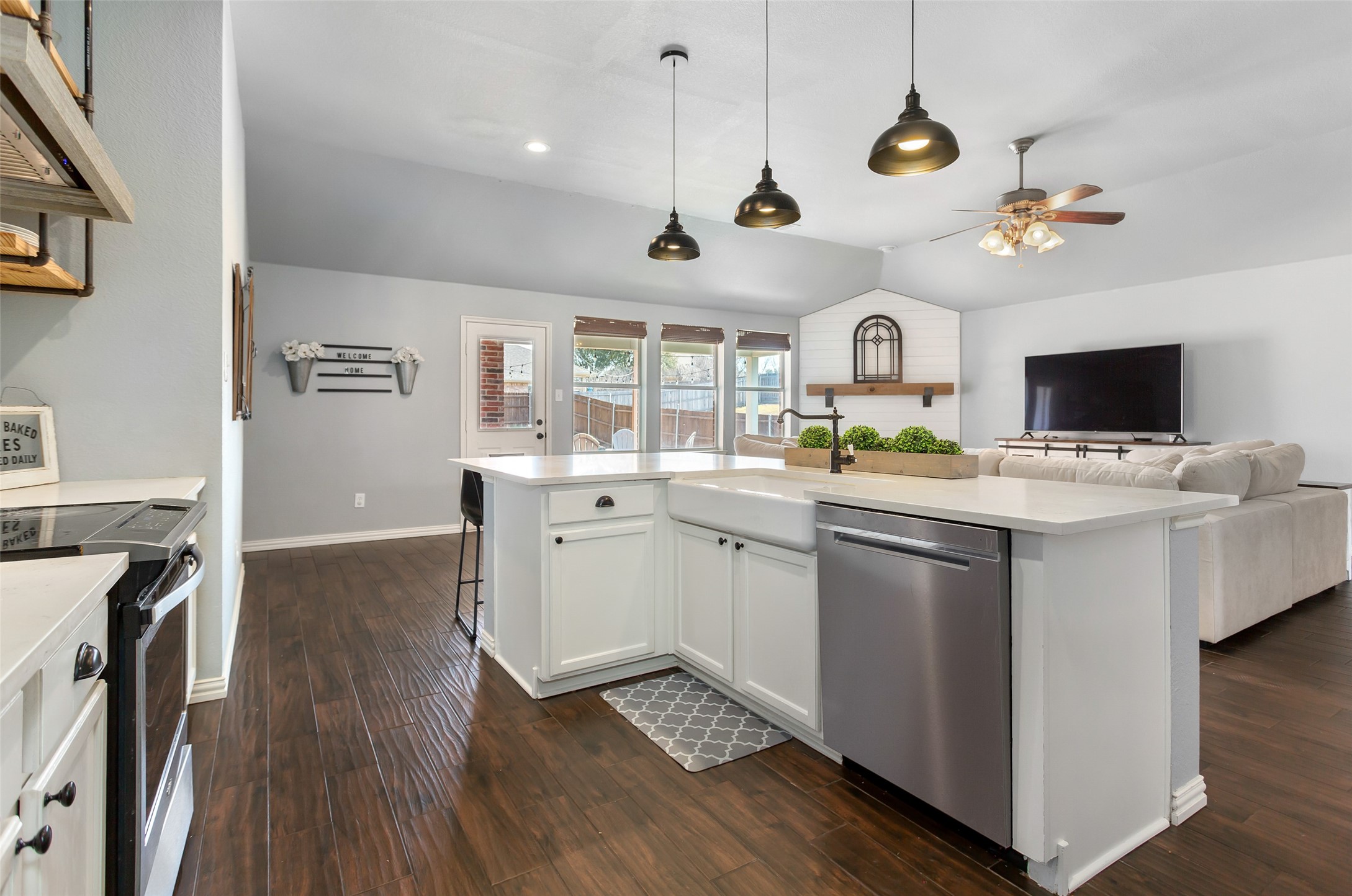 1225 Stone Lane