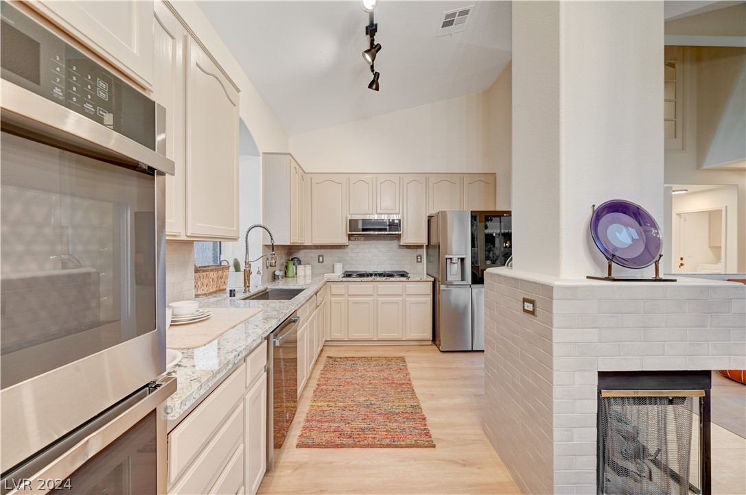 9516 Cedar Heights Avenue