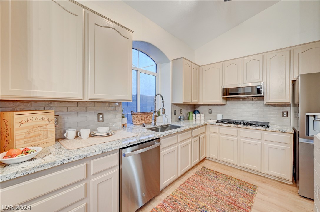 9516 Cedar Heights Avenue