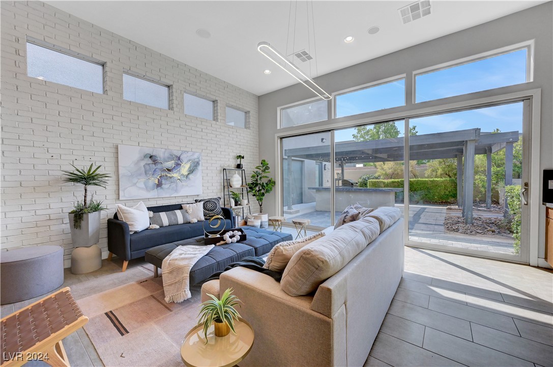 7859 West Wigwam Avenue