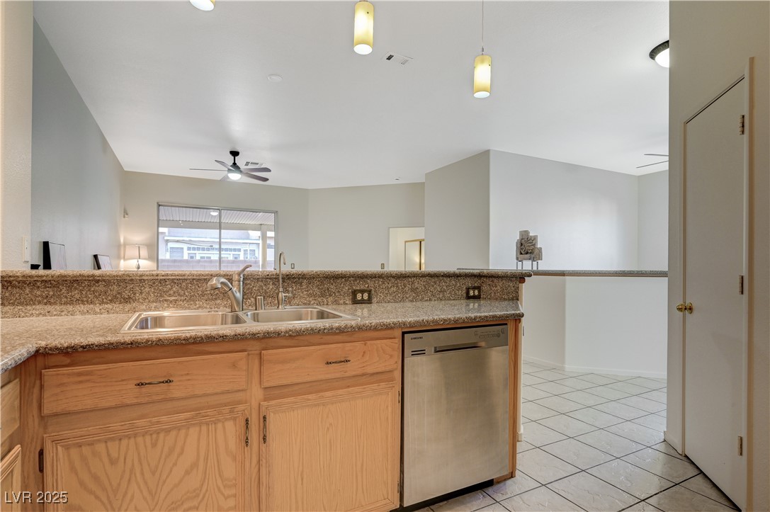 2852 Red Court