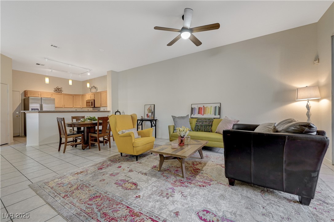2852 Red Court