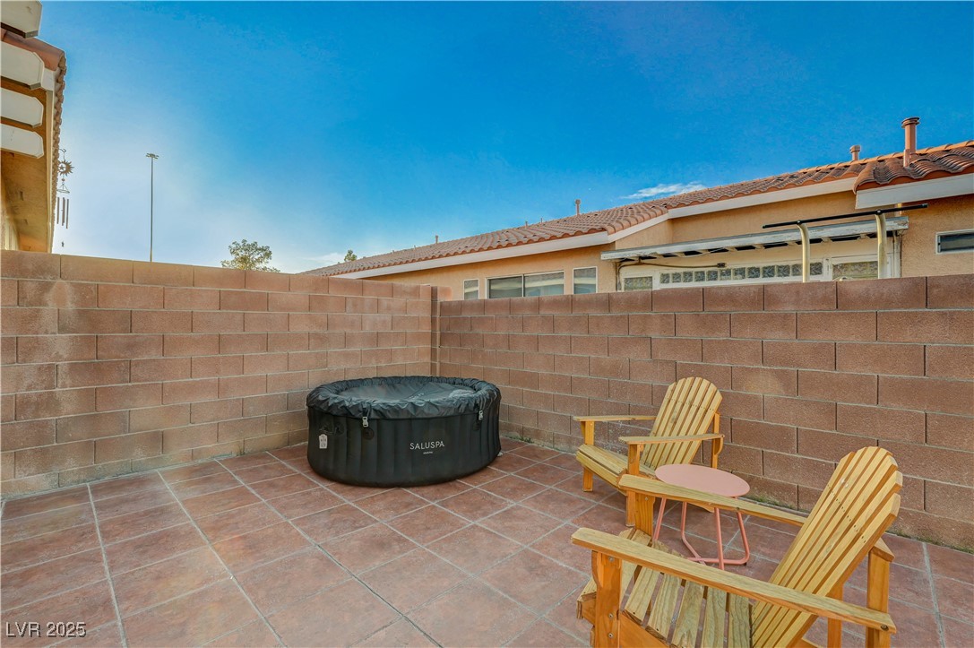 2852 Red Court