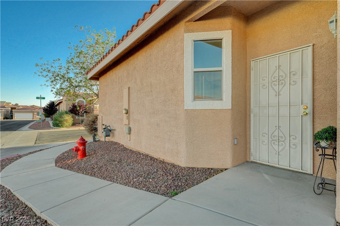 2852 Red Court