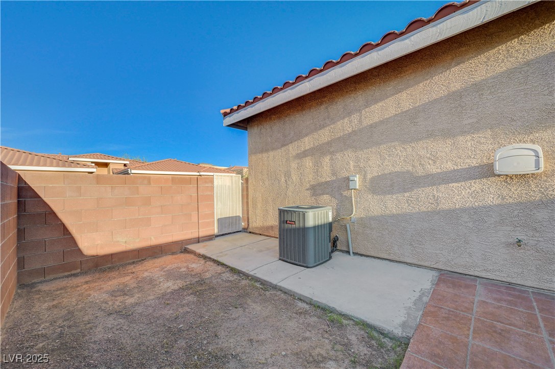 2852 Red Court