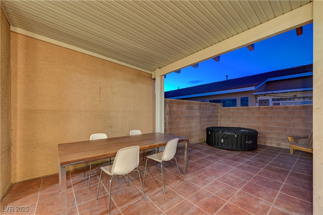 2852 Red Court