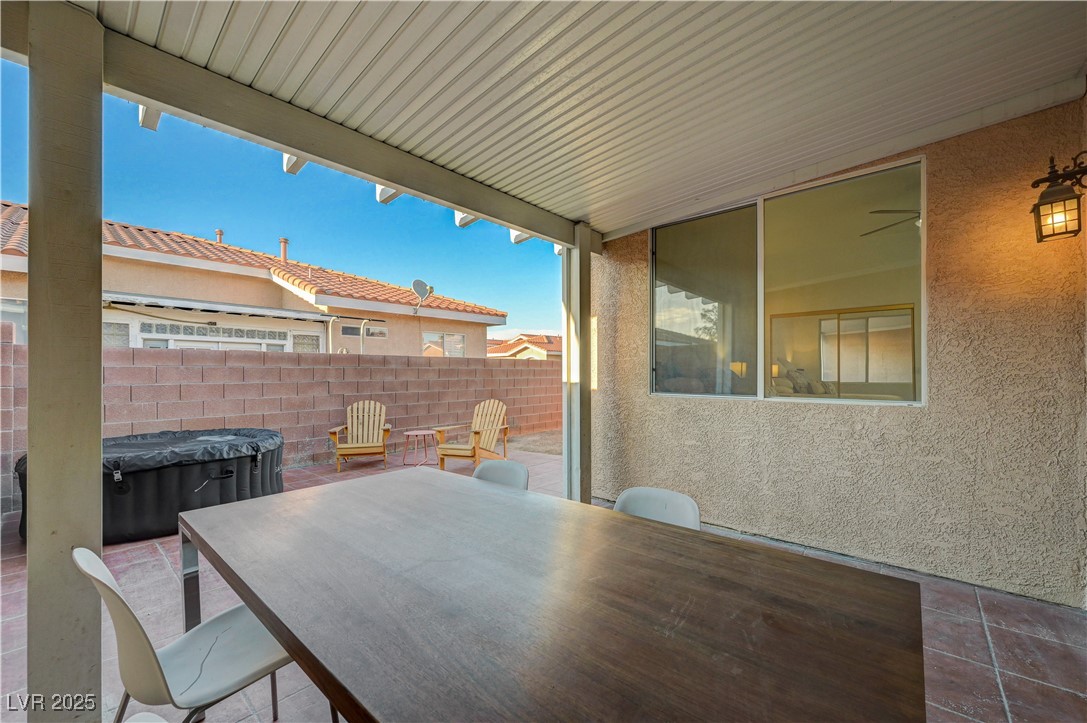 2852 Red Court