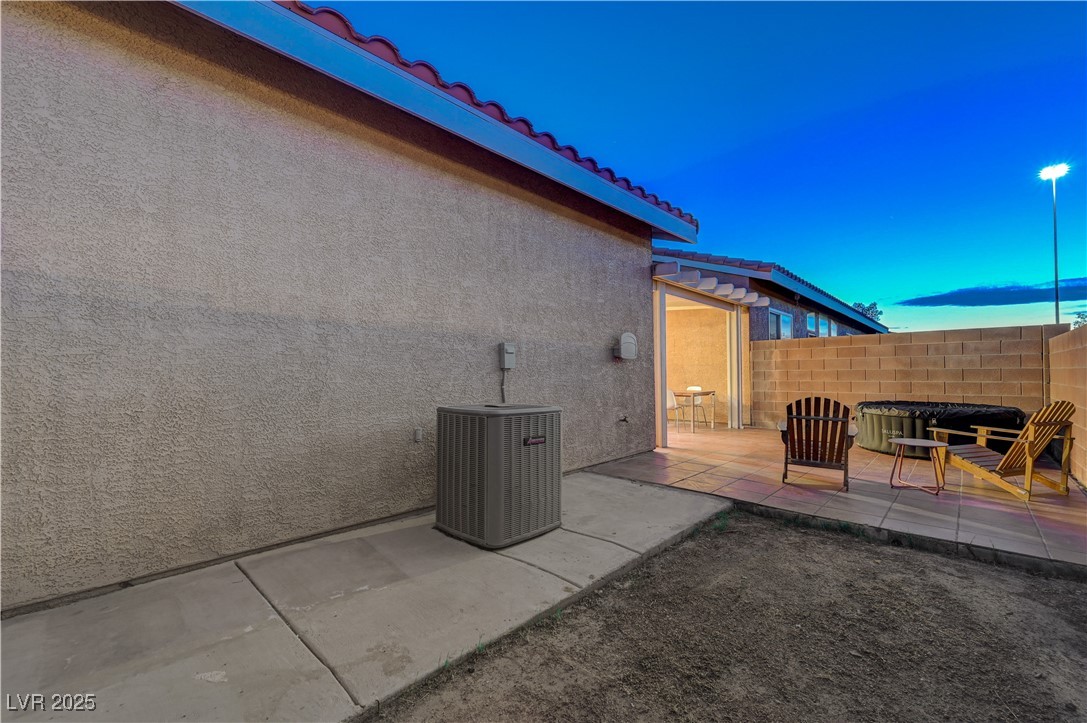 2852 Red Court