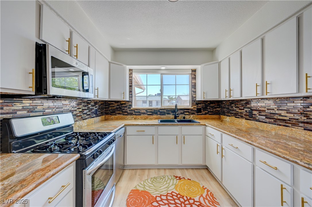 6316 Portola Road