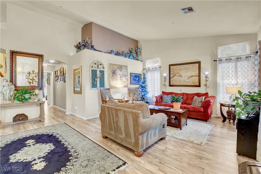 913 Bear Mountain Avenue