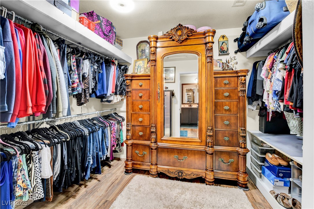 913 Bear Mountain Avenue