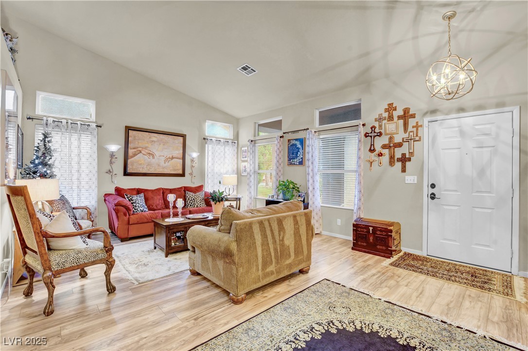 913 Bear Mountain Avenue