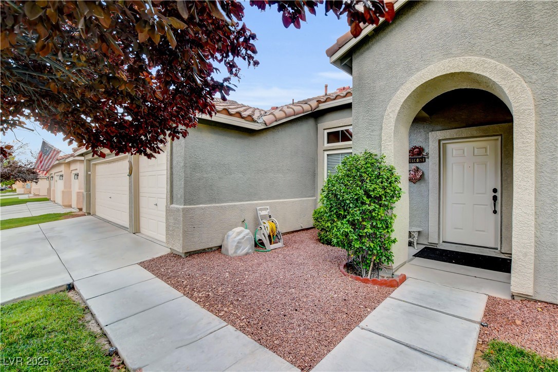 913 Bear Mountain Avenue