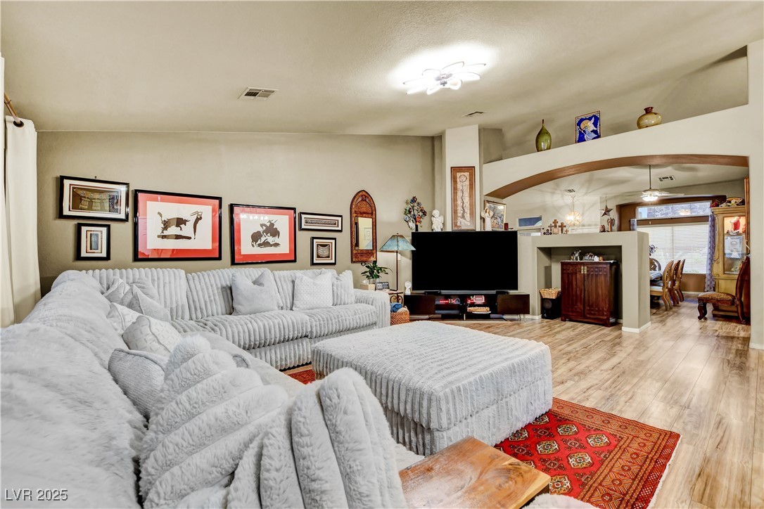 913 Bear Mountain Avenue