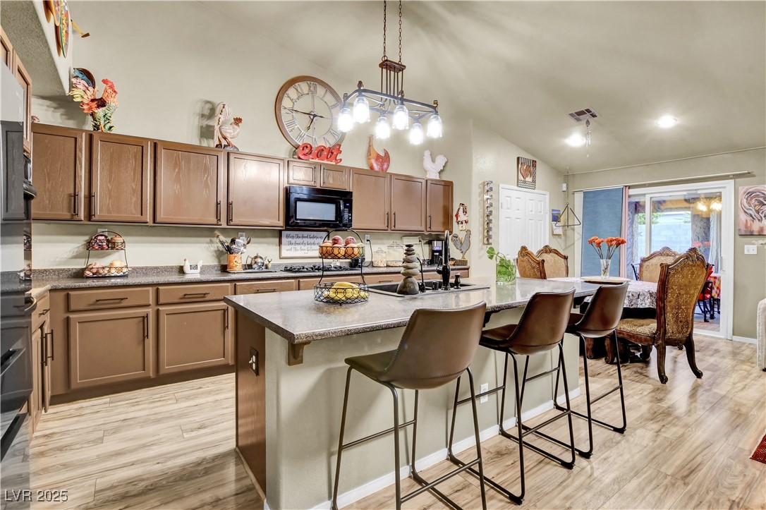 913 Bear Mountain Avenue