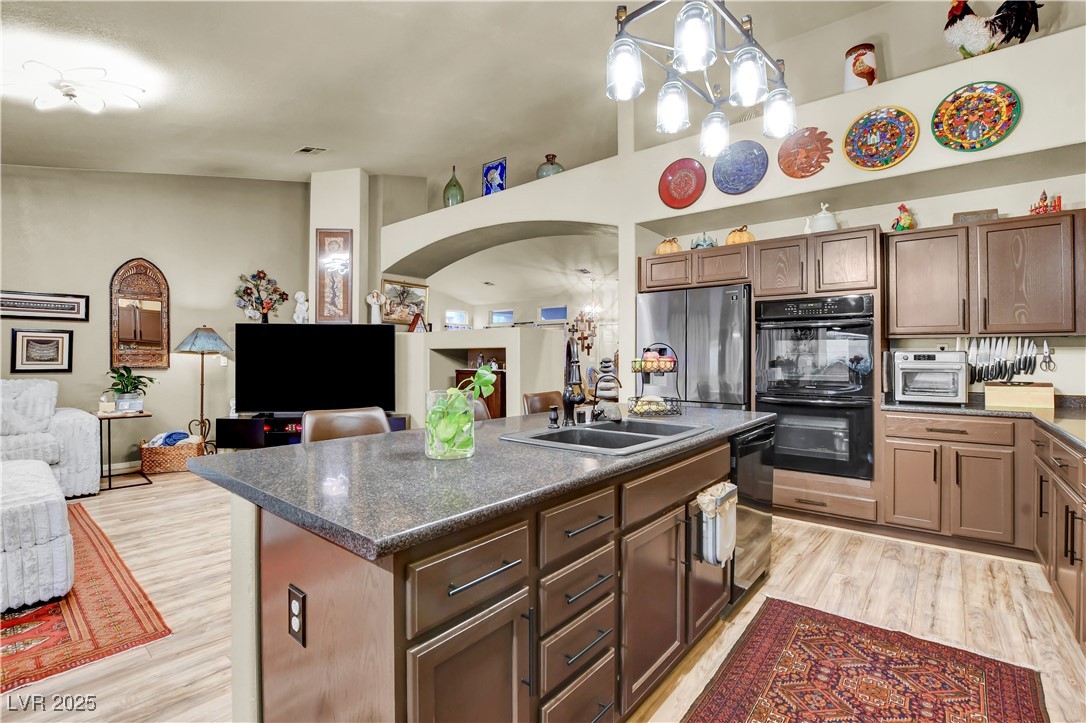 913 Bear Mountain Avenue