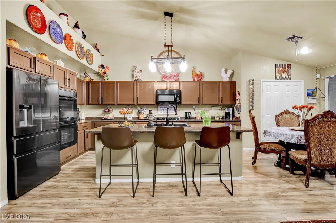 913 Bear Mountain Avenue