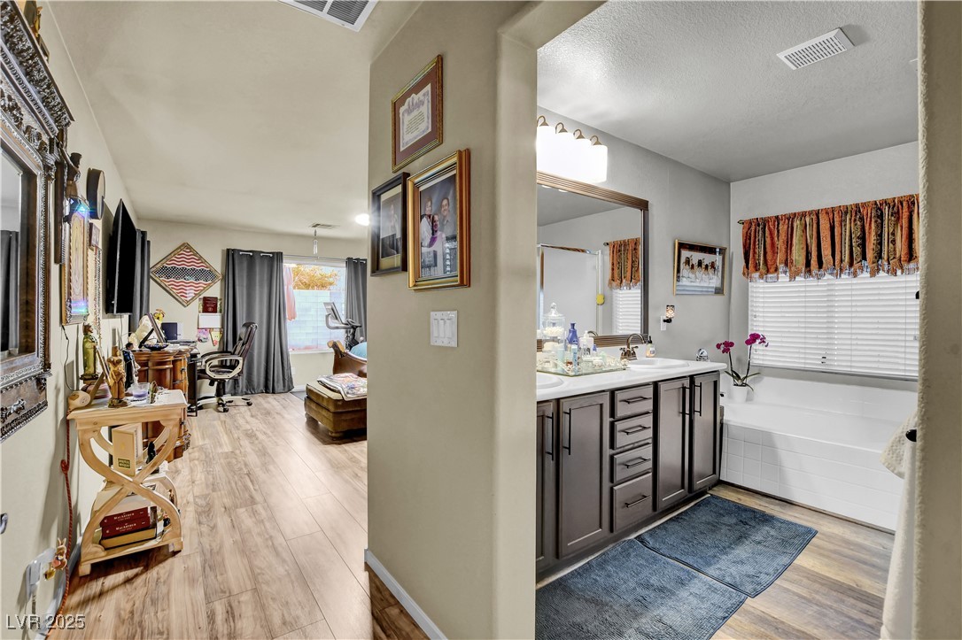 913 Bear Mountain Avenue