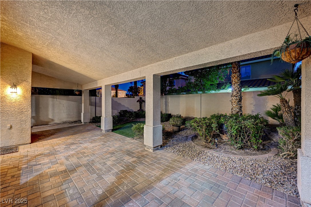 10921 Calcedonian Street