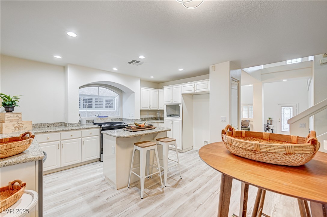 10921 Calcedonian Street