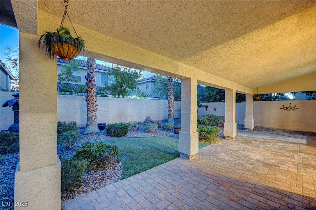 10921 Calcedonian Street