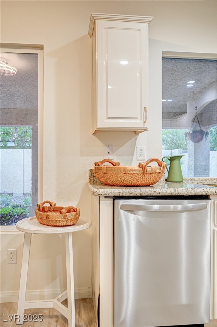 10921 Calcedonian Street