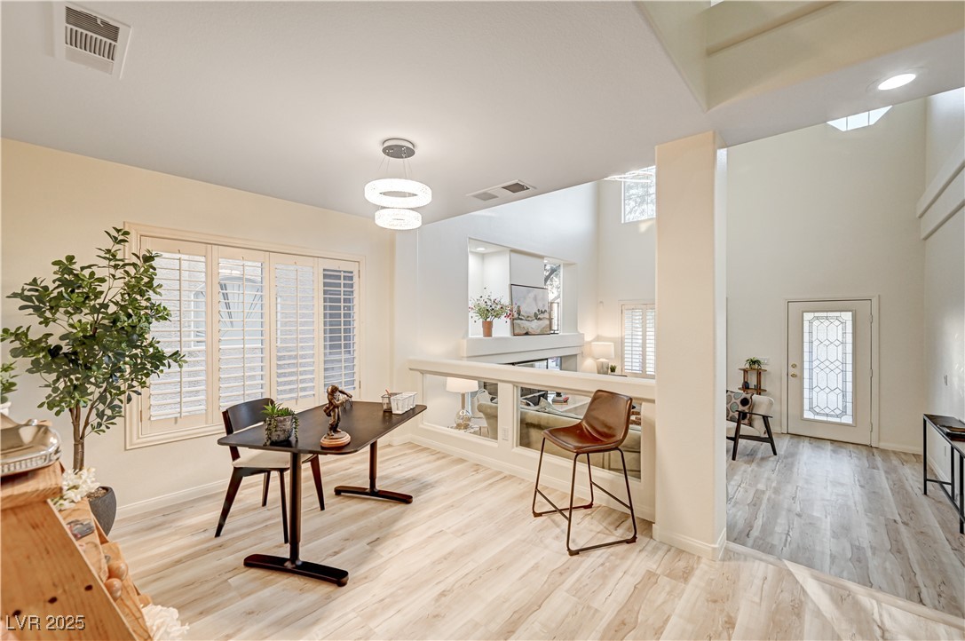 10921 Calcedonian Street