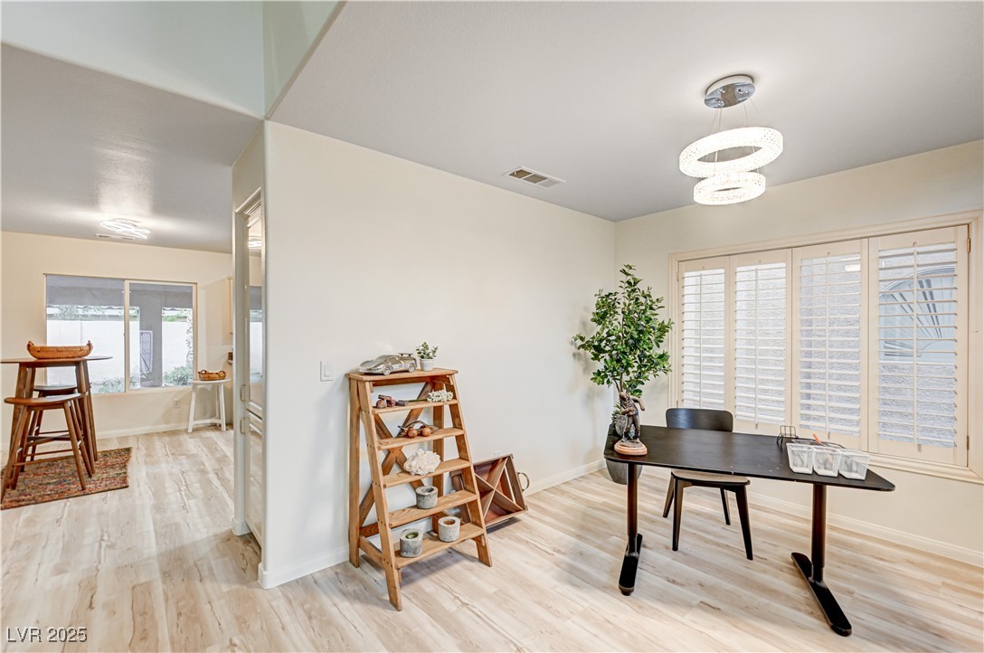 10921 Calcedonian Street