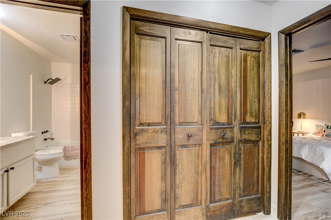 2100 Plaza Del Padre