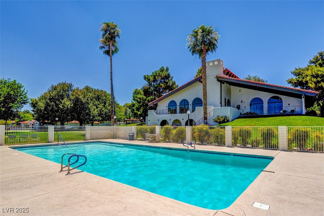 2100 Plaza Del Padre