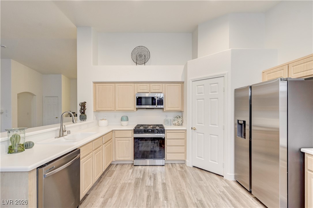 4323 Village Spring Street