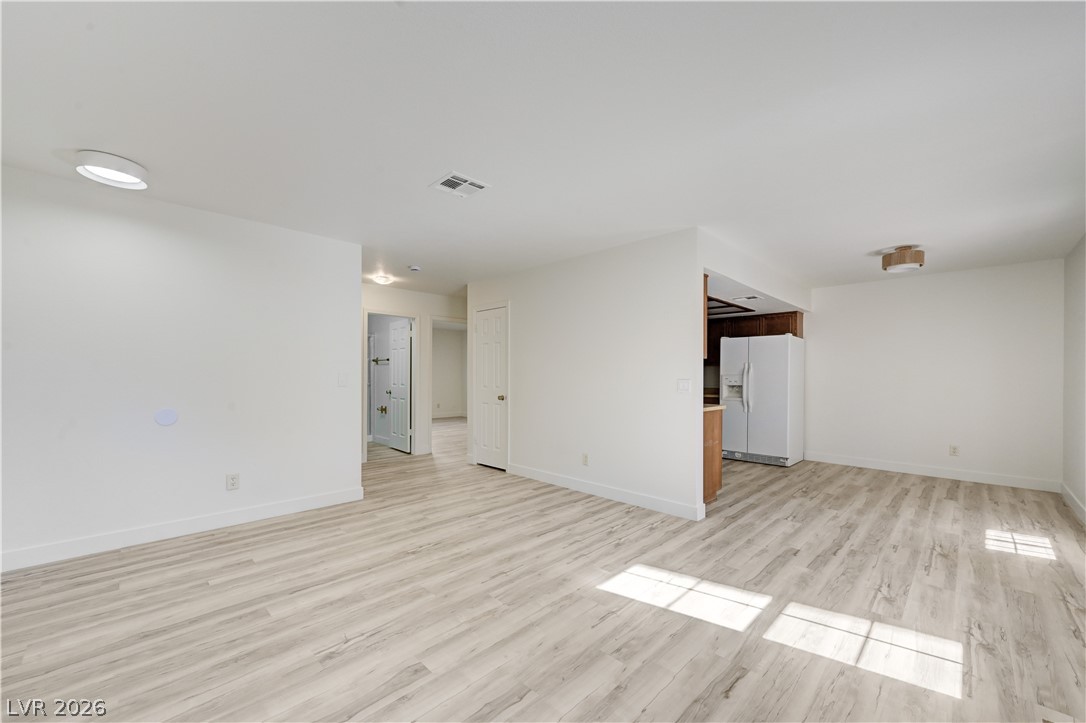 5576 West Rochelle Avenue 27A