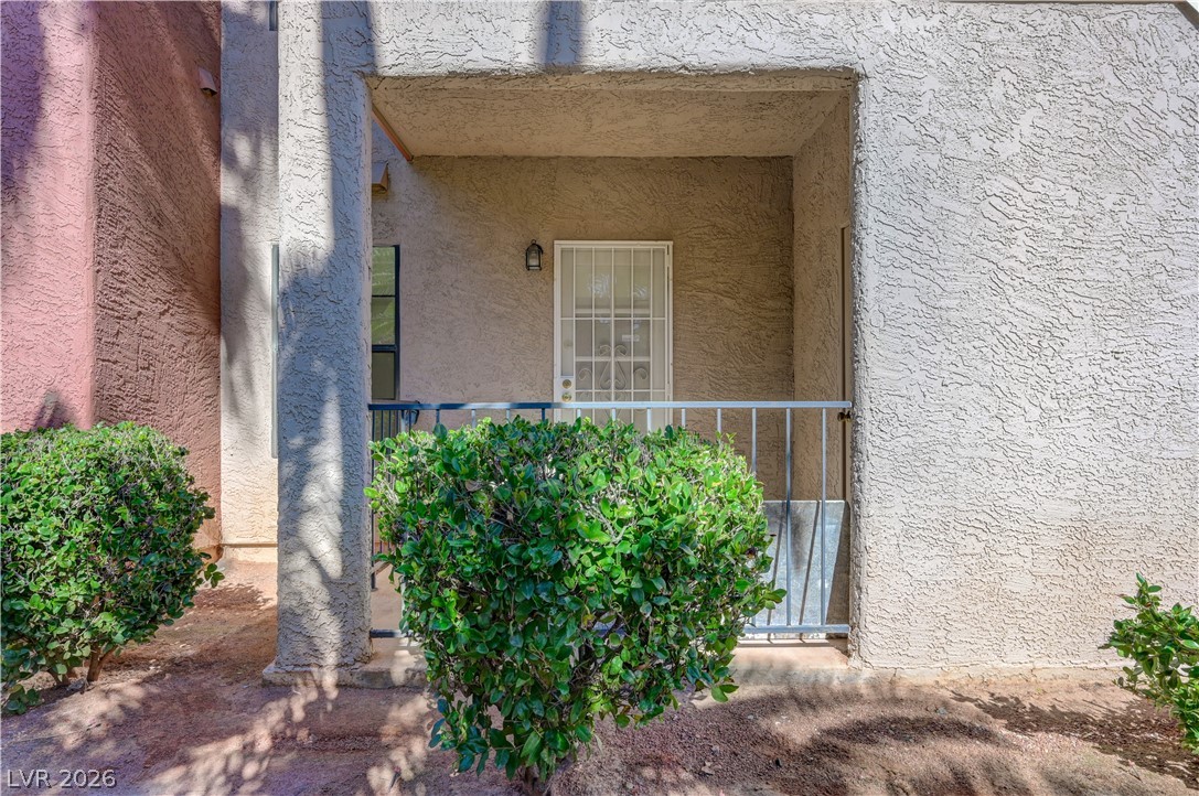 5576 West Rochelle Avenue 27A