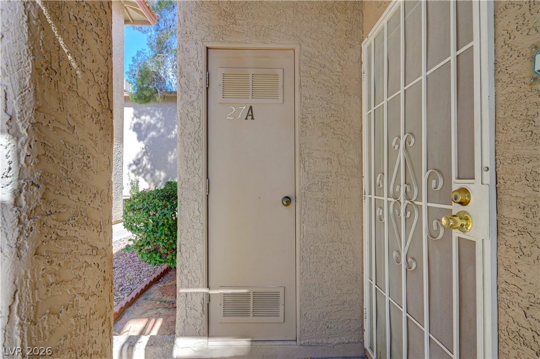 5576 West Rochelle Avenue 27A