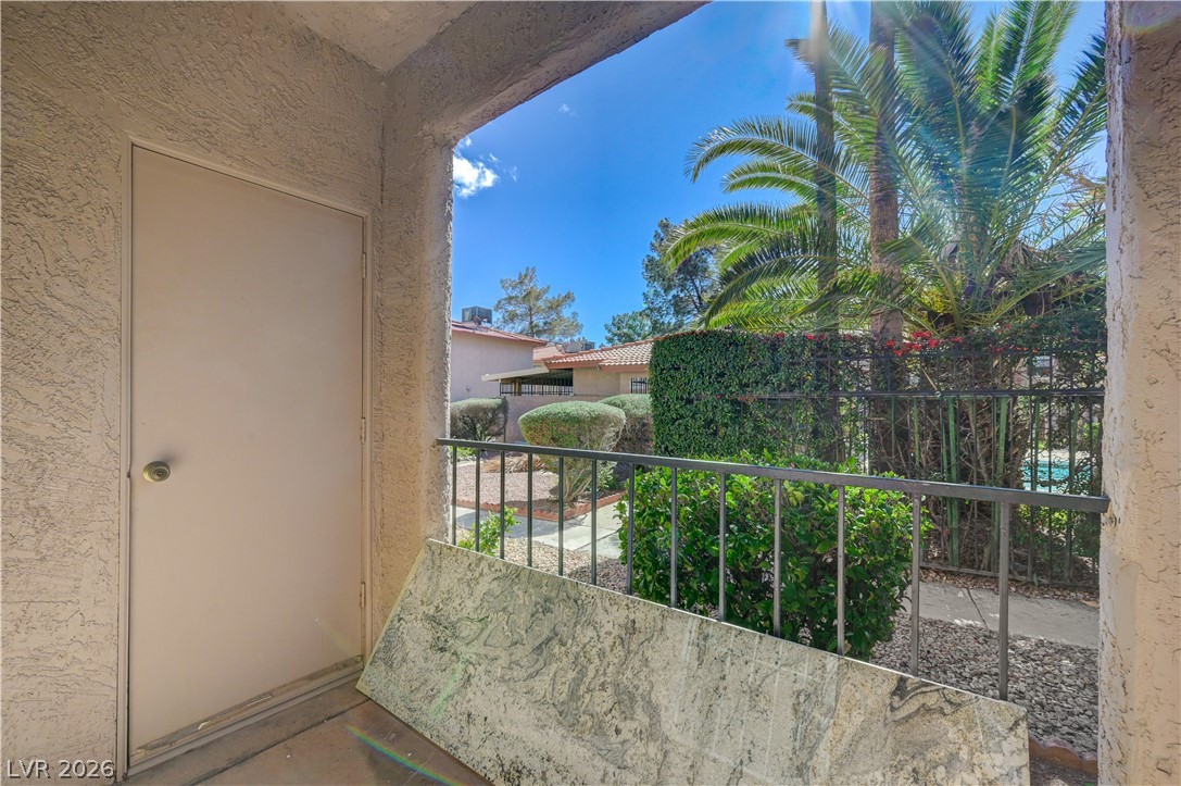 5576 West Rochelle Avenue 27A